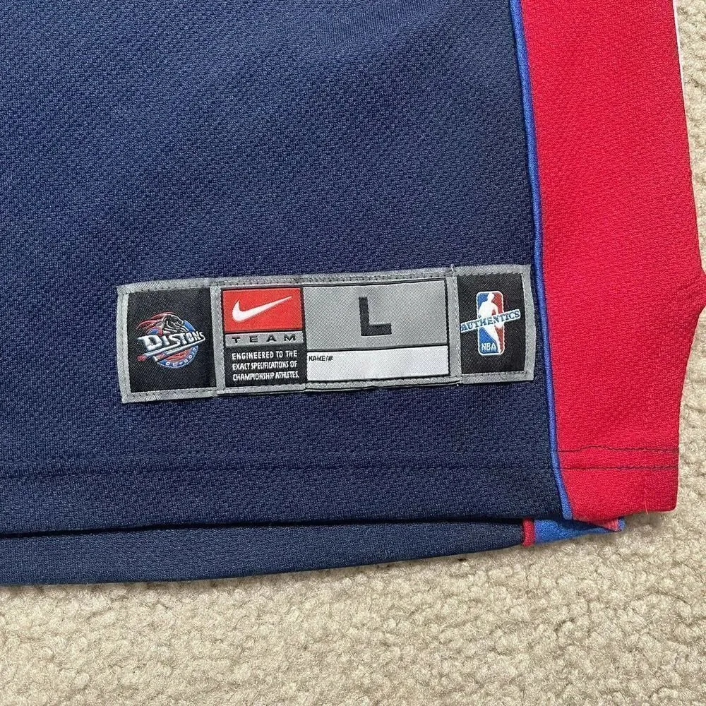 Vintage Nike NBA Authentics Detroit Pistons Team Jersey Pull Over Blue Large